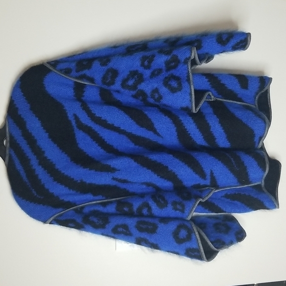 ESCANDA Superkid 100% mohair Vintage poncho. - Picture 4 of 6